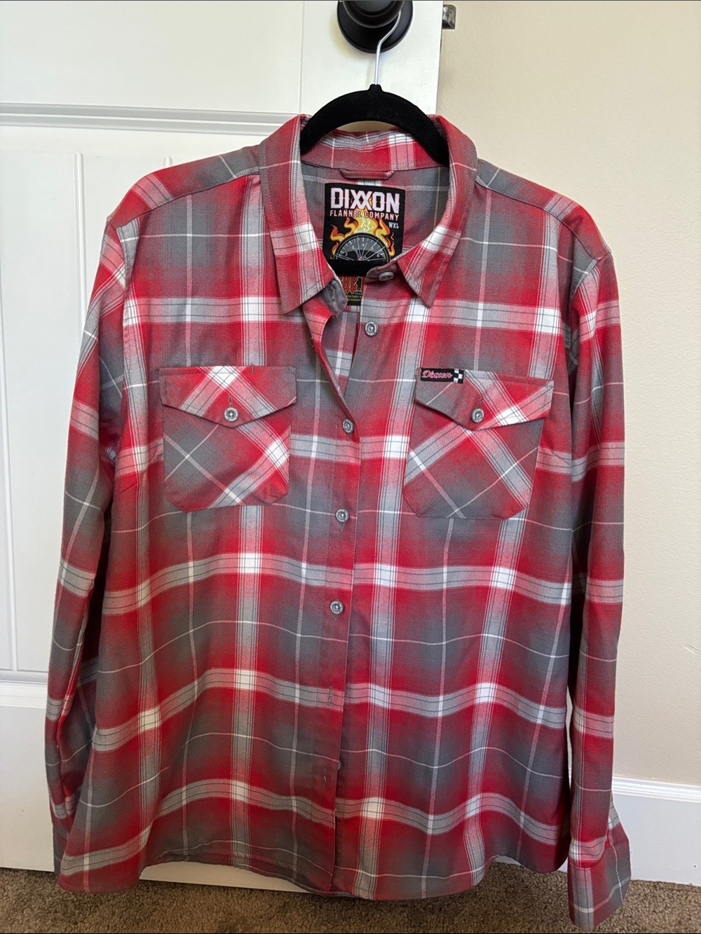 DIXXON Red and Gray Plaid Women’s XL Button-Down Shirt. RPM